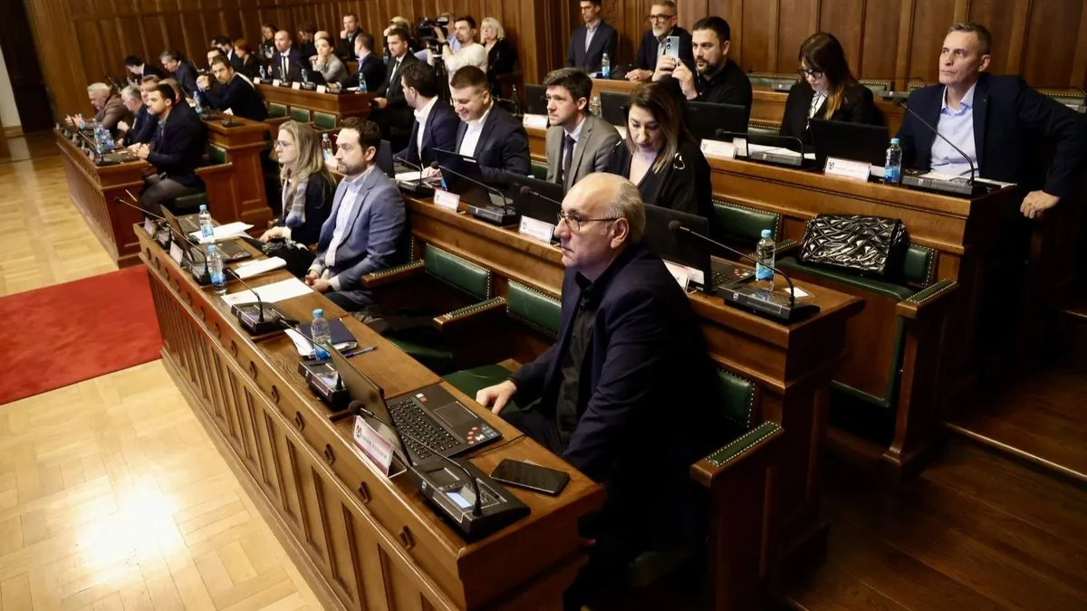 Predstavnici kluba najavili su da će pažljivo pratiti realizaciju budžeta i provedbu projekata koje su predložili.