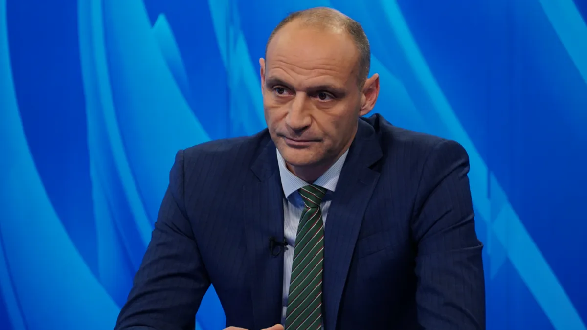 Ekonomsko-socijalno vijeće Federacije BiH trebalo bi tokom ovog mjeseca donijeti odluke o nastavku ili korekciji prošlogodišnje plate u iznosu od 1.000 KM.