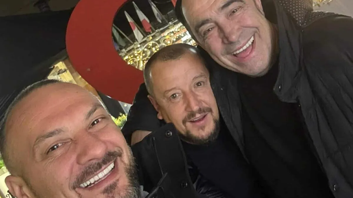 Biće to kruna njegove izuzetno plodne karijere u kojoj je, tokom četiri decenije, snimio 14 albuma i ostavio neizbrisiv trag na bh. muzičkoj sceni.