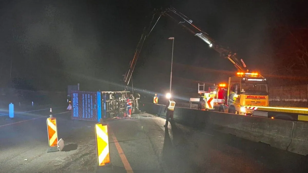 Zbog teške situacije, kolege vozači pokrenuli su akciju pomoći kako bi Krekić mogao sanirati štetu i nastaviti raditi.