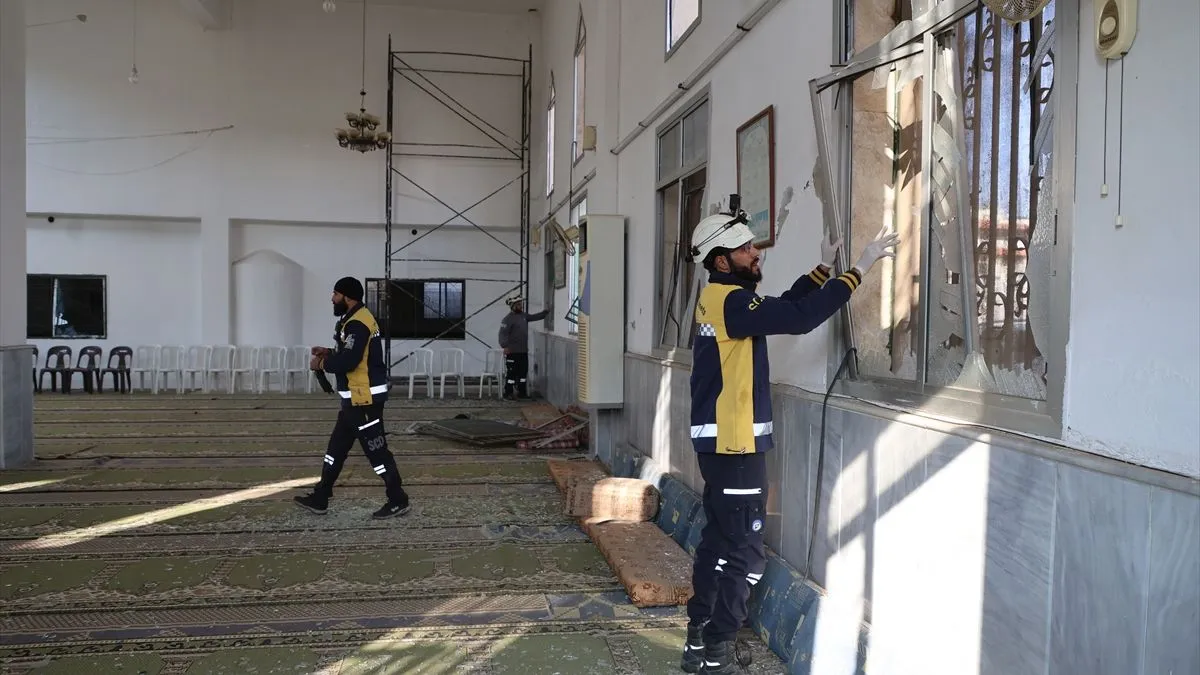 Ministarstvo unutrašnjih poslova navodi da je eksplozija pogodila vjernike tokom džuma-namaza u džamiji Imama Alija ibn Ebi Taliba