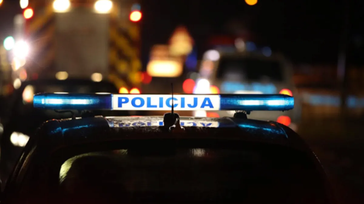 Kao motiv navodi se mržnja zbog nacionalne i navijačke pripadnosti.