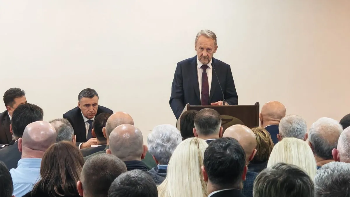 Izetbegović: Trojka je imala priliku, ali nije isporučila rezultate, pripremamo plan reformi