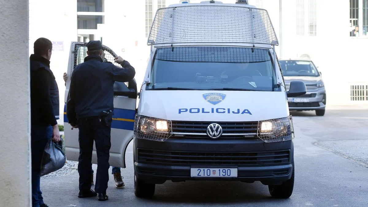 Oršuš je u četvrtak navečer ubio trudnu sestru nevjenčane supruge, a nju teško ranio