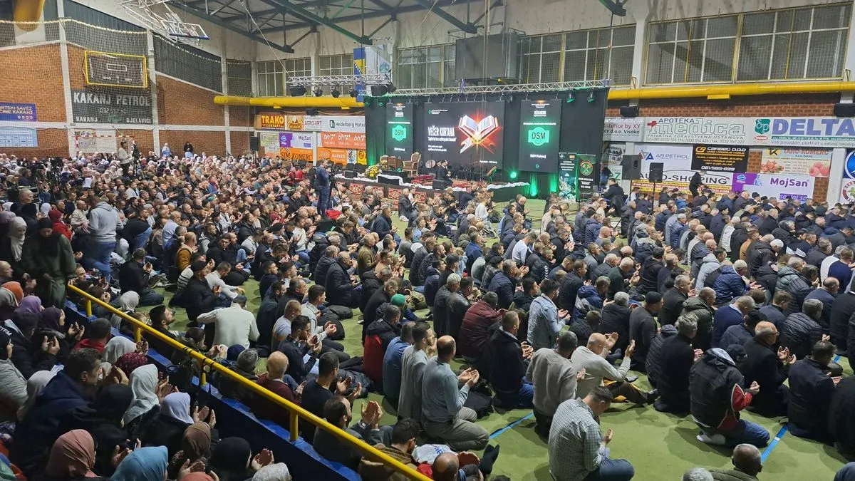 Poseban doprinos večeri dao je gost predavač prof. dr. Mustafa Hasani, dekan Fakulteta islamskih nauka u Sarajevu