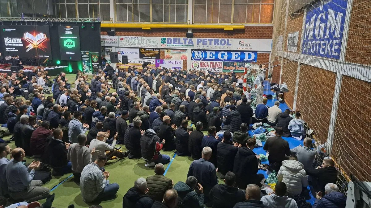 Poseban doprinos večeri dao je gost predavač prof. dr. Mustafa Hasani, dekan Fakulteta islamskih nauka u Sarajevu