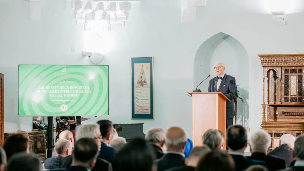 Jasno je da provođenje ovih presuda podrazumjeva i izmjene odgovarajućih odredaba Ustava BiH koje se mogu postići samo dvotrećinskom saglasnošću u Parlamentarnoj skupštini BiH