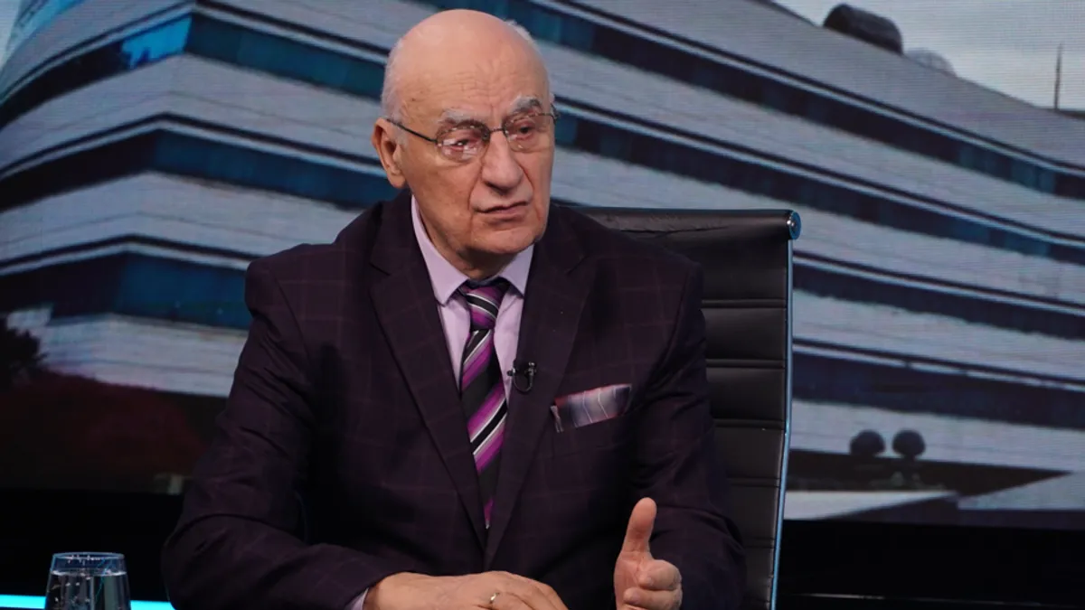 Ne prestaju političke turbulencije u BiH i različiti pokušaji da se ipak usvoje dva zakona koja su preostala kako bi EU dala BiH datum za početak pregovora o punopravnom članstvu.