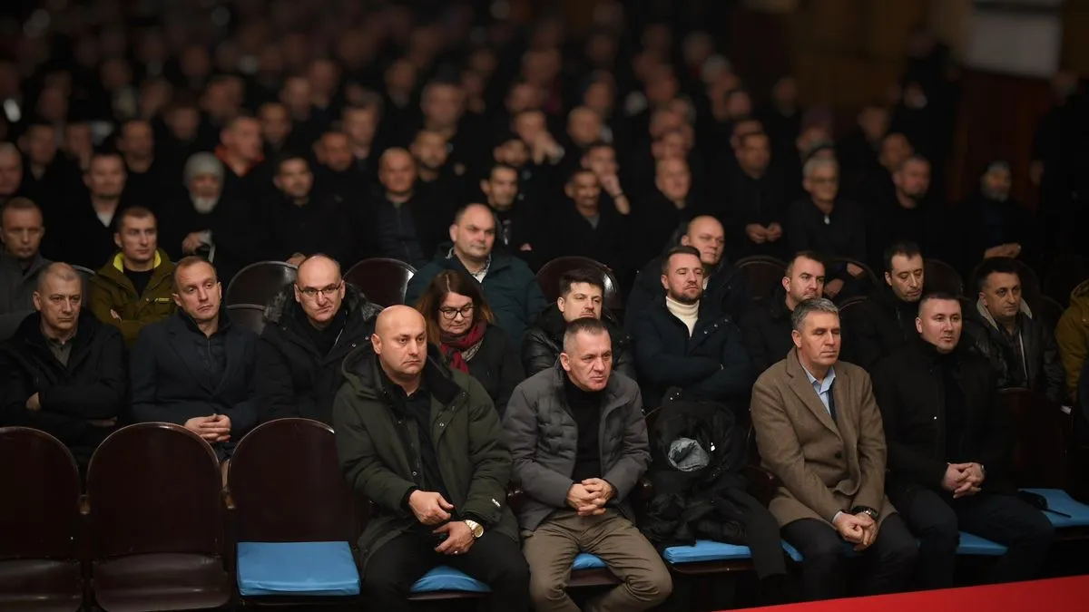 Direktor Isak pohvalio je trud i zalaganje učesnika, naglasivši da ovakvi sadržaji imaju važnu ulogu u unapređenju međuljudskih odnosa i jačanju pozitivne radne atmosfere...