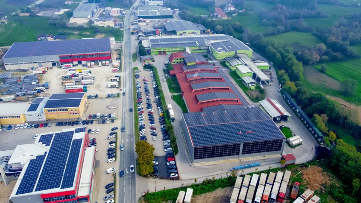 Kvalitet svih proizvoda garant su cjelovitog i potpunog nadzora cijelog sistema i upravljanja svim fazama proizvodno – distributivnog procesa 