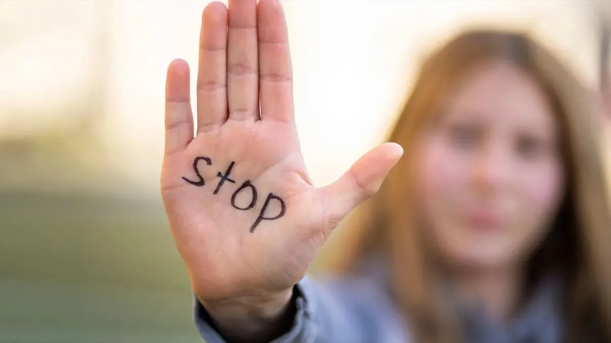 Udruženje je steklo uvid da veliki broj ovih mladih ljudi nije dovoljno informisan o zakonskim uslovima, procedurama i obavezama 