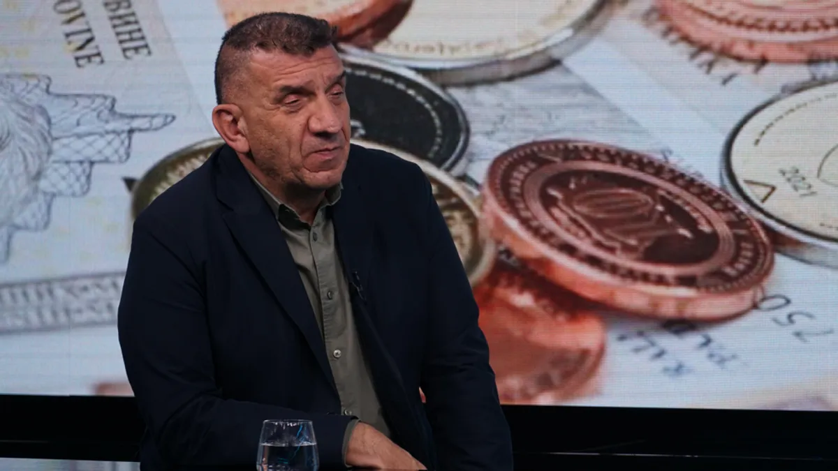 Kraj je godine, a ekonomsko-socijalno vijeće Federacije BiH raspravlja o novoj odluci Vlade FBiH o određivanju minimalne plate, sada prema stepenu stručne spreme.