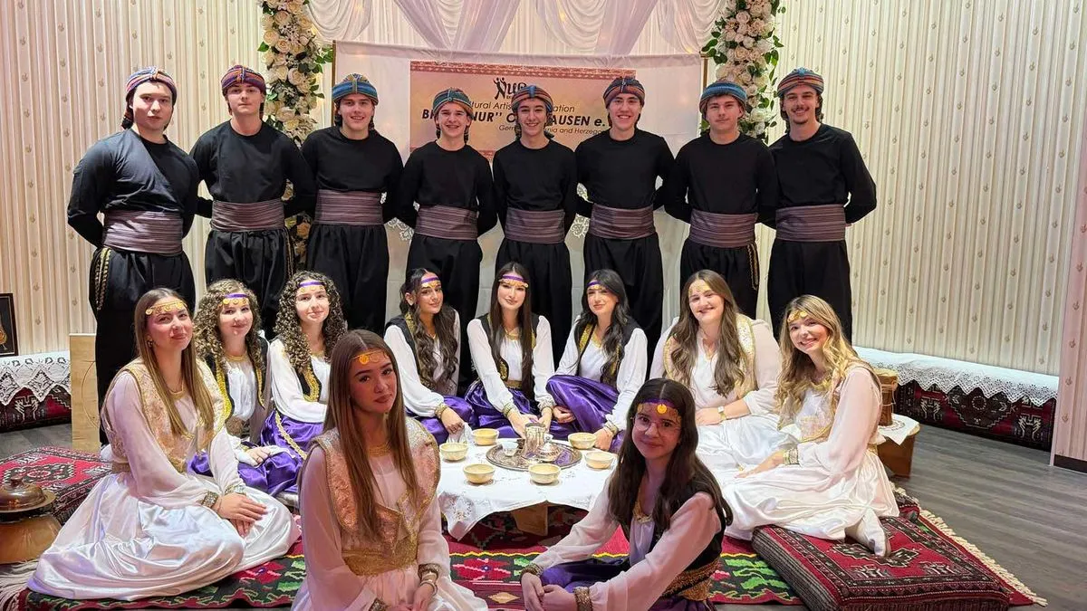 Više od 800 posjetilaca, prijatelja, saradnika tog društva došlo je da ih podrži na fantastičnoj proslavi