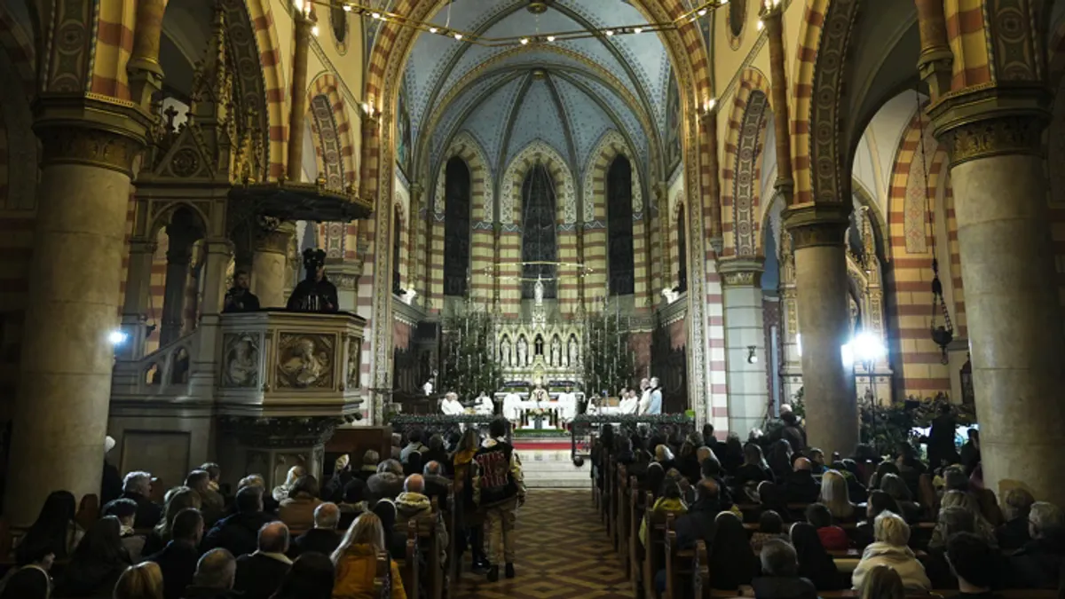 Pozvao je vjernike da se zapitaju kako dočekuju Božić i na koji način primaju Isusa u svoj život.