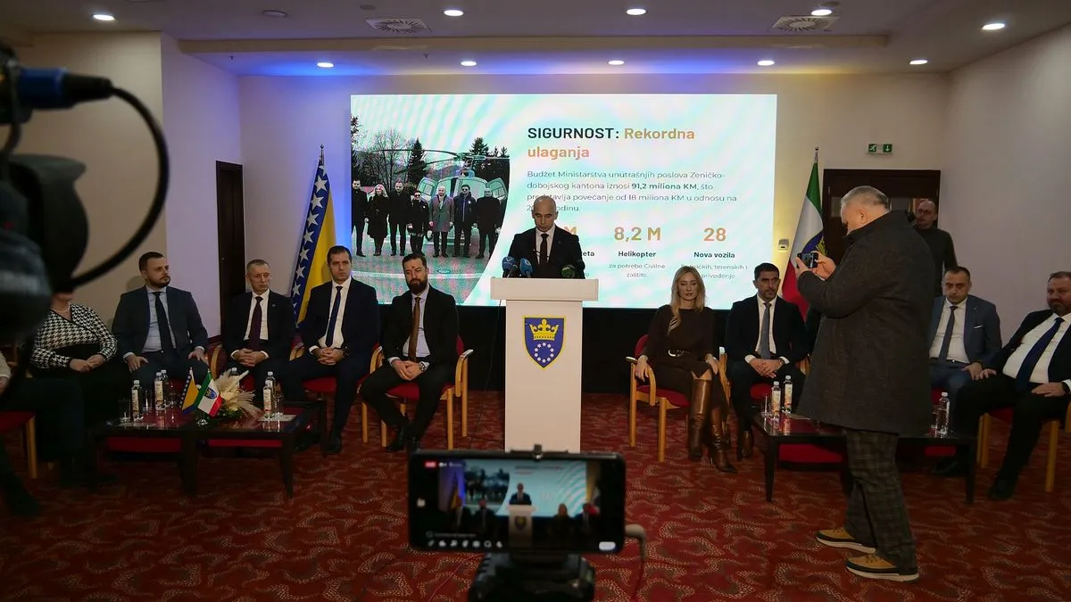 Premijer je istakao da su ostvareni rezultati plod timskog rada i jedinstva unutar Vlade