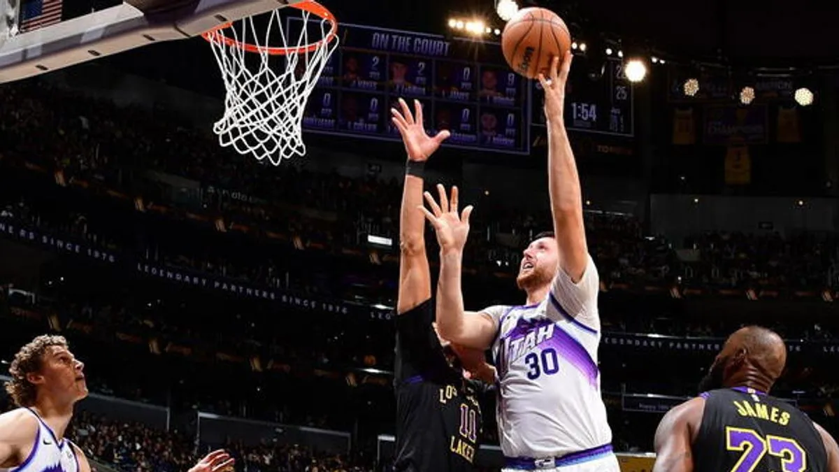 Nurkić je postigao 15 poena, imao je osam skokova te dodao sedam asistencija.