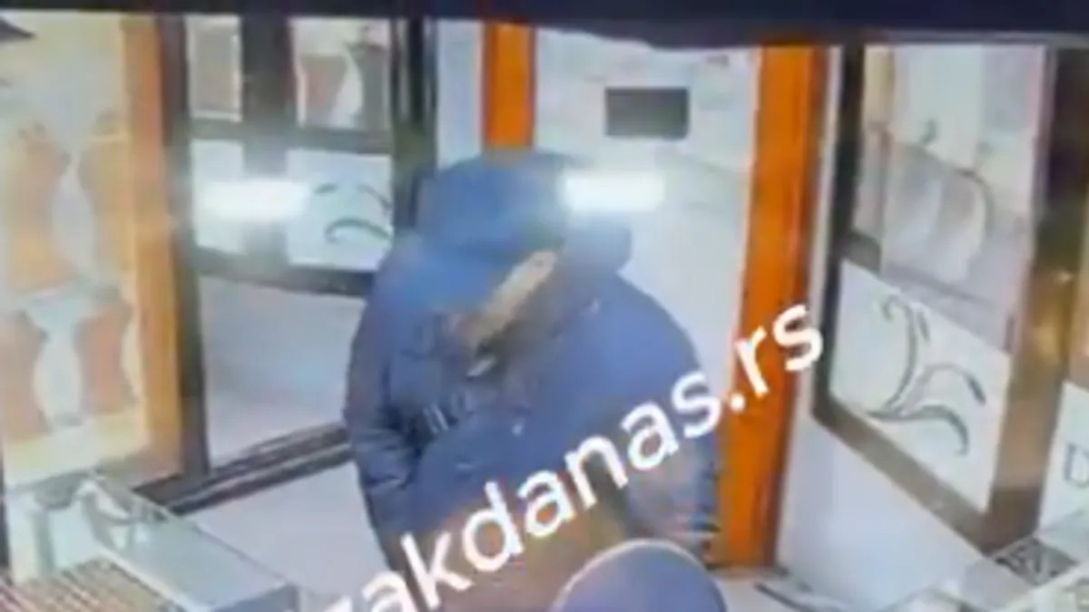 Objavljen snimak pljačke zlatare u staroj čaršiji: Više od tri kilograma zlata nestalo u susjedstvu