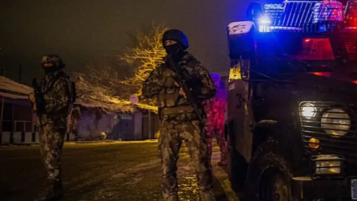 Osumnjičeni zapucali na policijske jedinice tokom početka operacije.