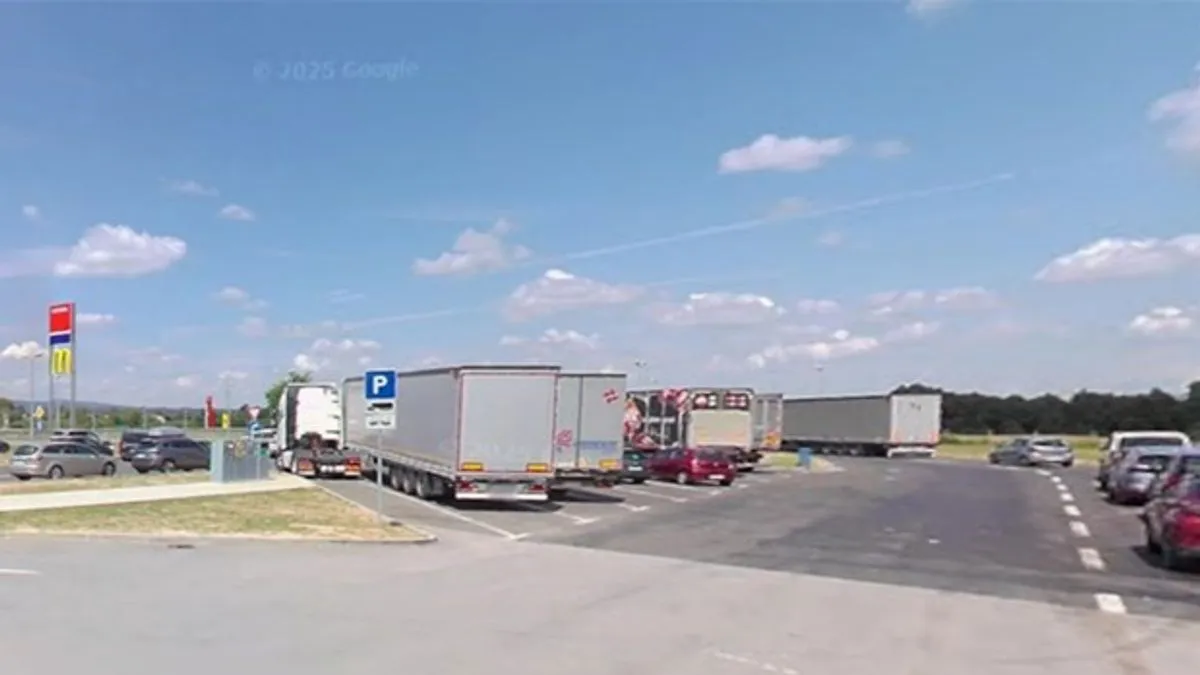 Tokom postupanja, vozač je dobrovoljno predao policiji paketić.