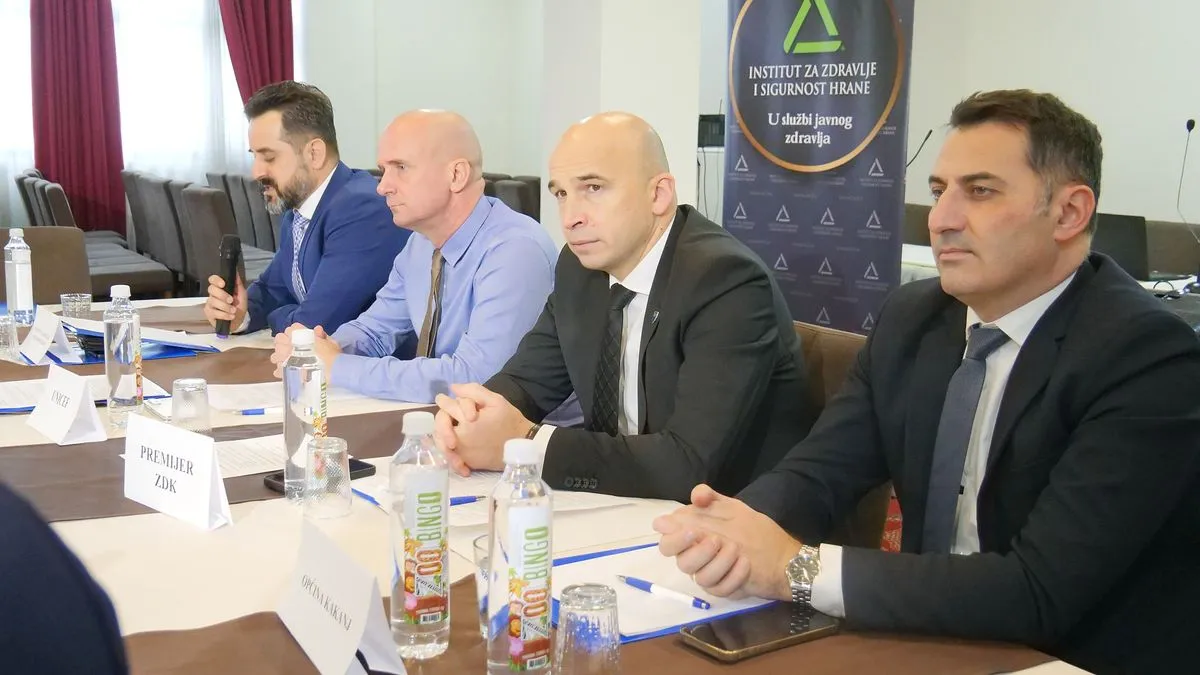 Istakao je da je Vlada Zeničko-dobojskog kantona spremna razmotriti konkretne i korisne smjernice koji proisteknu iz ovog skupa