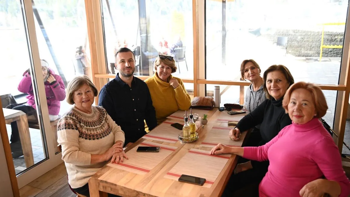 Semir Efendić, predsjednik Stranke za Bosnu i Hercegovinu (SBiH) i neumorni načelnik Općine Novi Grad, nastavlja s praksom posvećenosti najstarijim sugrađanima. 