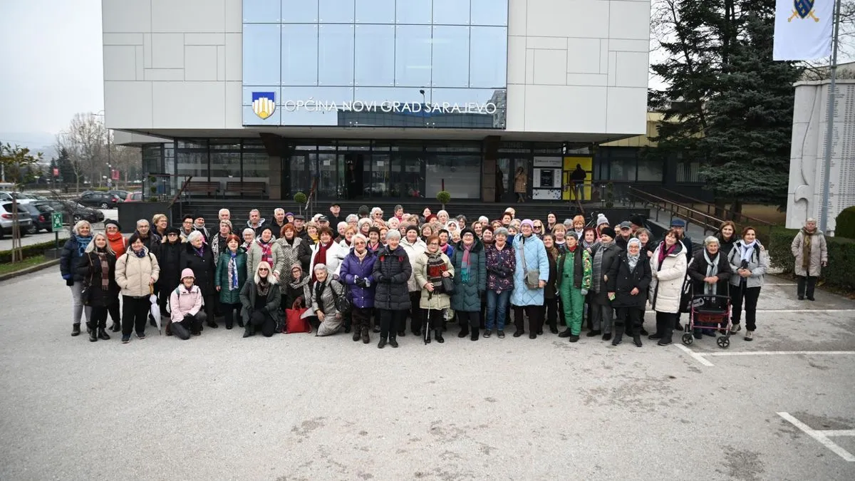 Semir Efendić, predsjednik Stranke za Bosnu i Hercegovinu (SBiH) i neumorni načelnik Općine Novi Grad, nastavlja s praksom posvećenosti najstarijim sugrađanima. 