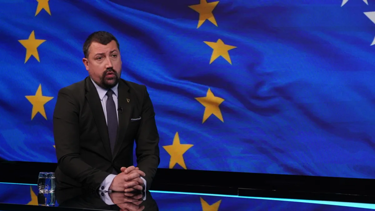 Evropska komisija službeno je potvrdila 'Evropsku agendu BiH' kao plan reformi kojim se omogućuje našoj zemlji povlačenje preko 900 miliona eura sredstava iz 'Plana rasta'.