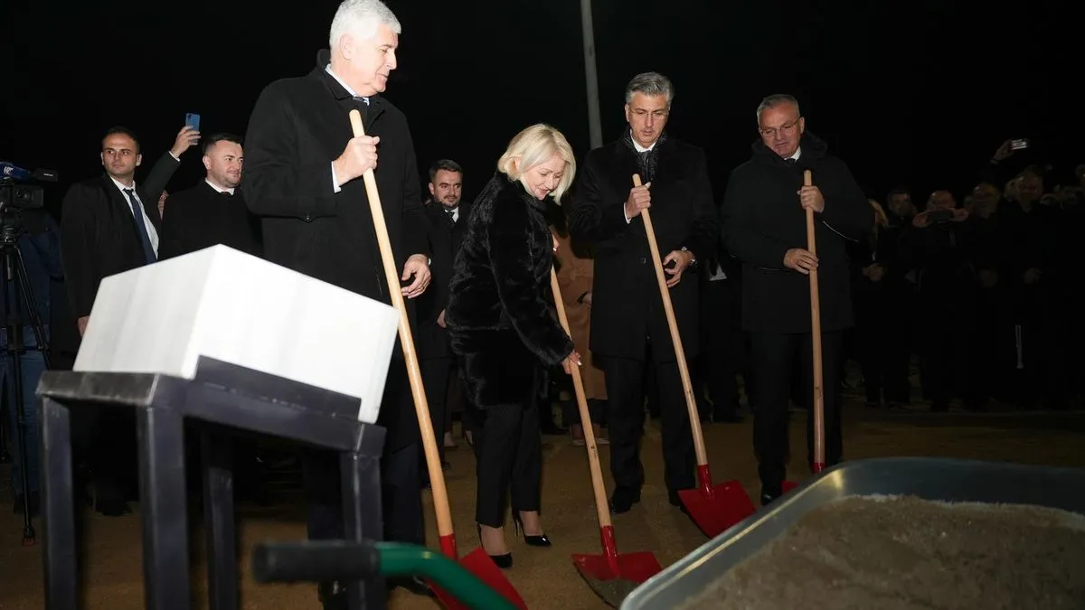 Premijer Hrvatske rekao je da je danas namjerno ušao u  BiH preko novog graničnog prijelaza Bosanska Gradiška