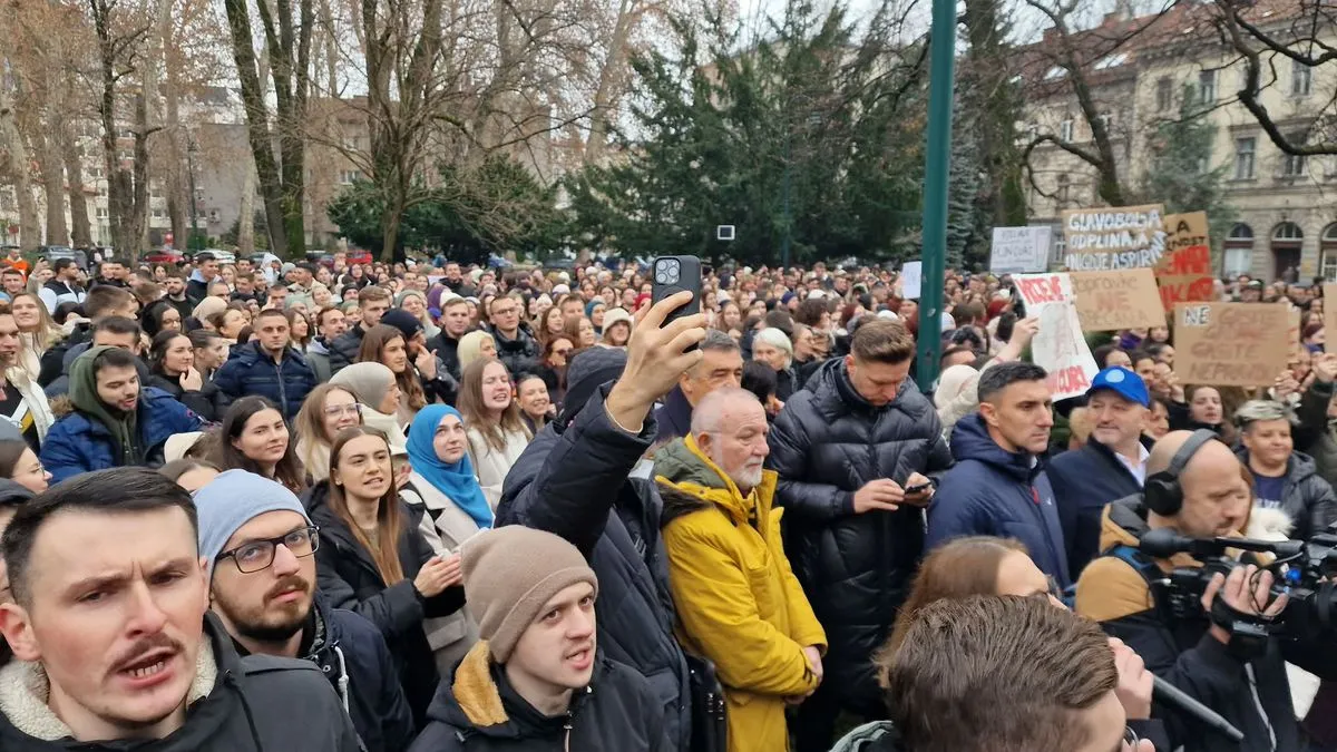 Curenje plina u domu, curenje mozgova iz države: Kako Vlada KS tjera studente van granica BiH?