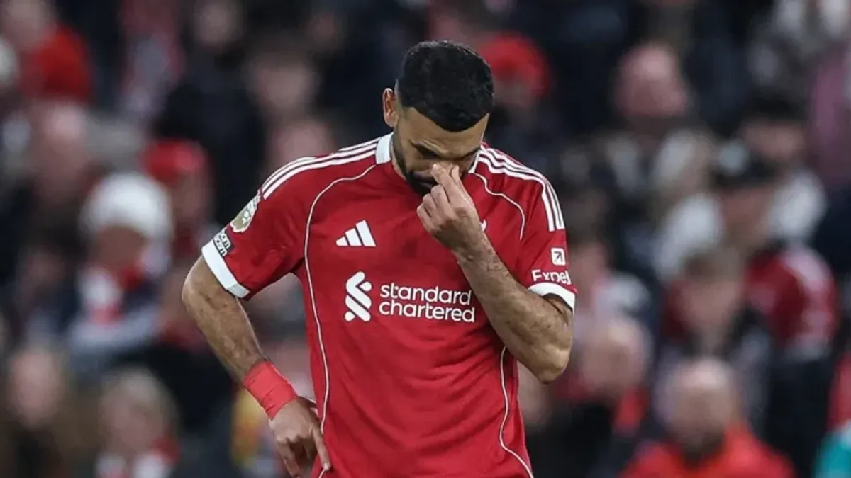 Egipatski ofanzivac odstranjen je iz ekipe Liverpoola i neće putovati s timom na gostovanje kod Intera, objavio je insajder Fabrice Hawkins.