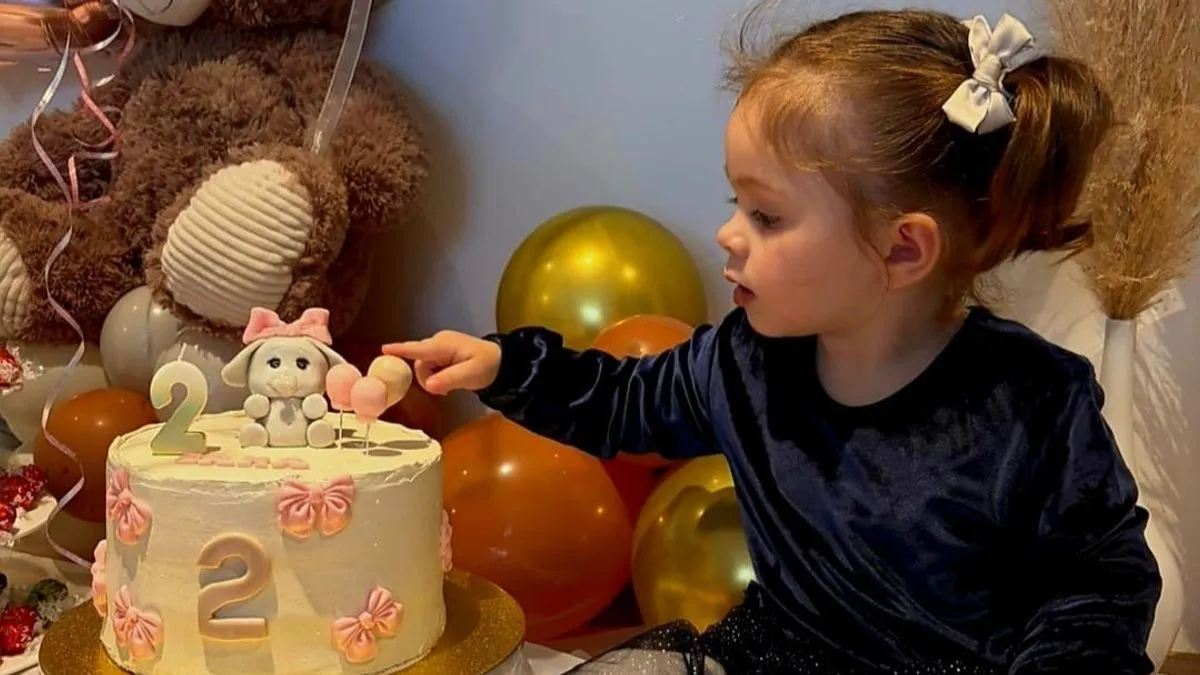 Menadžer sa suprugom i njihovom dvogodišnjom kćerkicom boravi u prelijepom Istanbulu