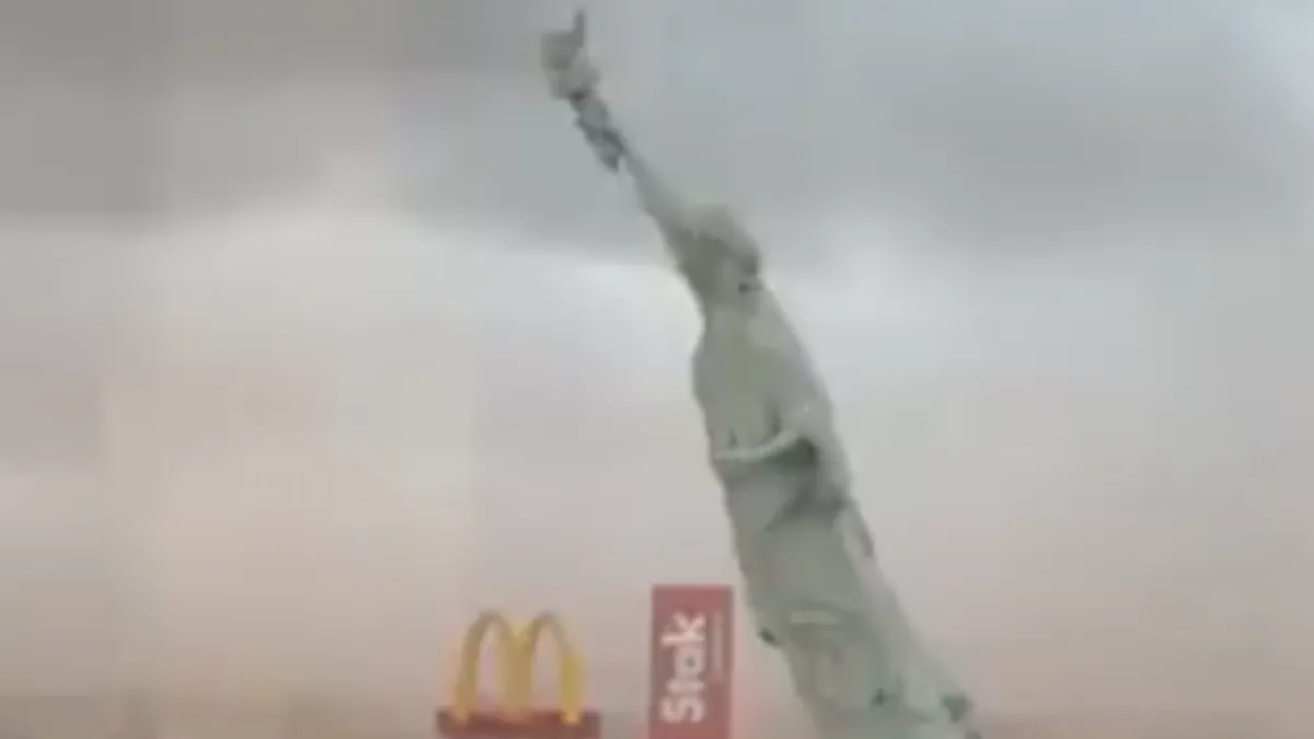 Na snimcima koji su se pojavili na društvenim mrežama vidi se kako se gornji dio statue pod snažnim udarima vjetra počinje naginjati