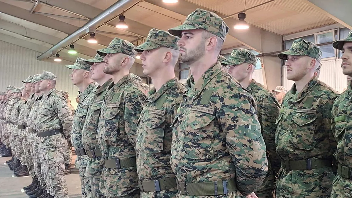 Pripadnici Oružanih snaga prvi pomažu građanima tokom poplava, požara i sličnih ekstremnih situacija