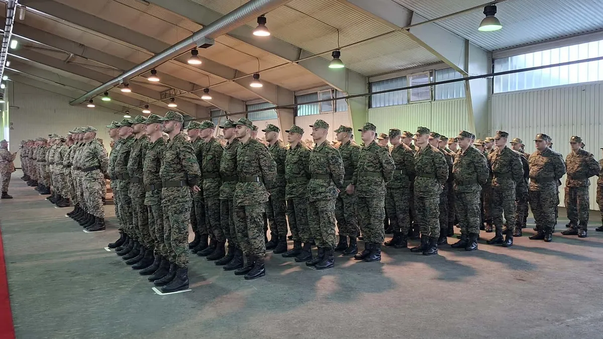 Pripadnici Oružanih snaga prvi pomažu građanima tokom poplava, požara i sličnih ekstremnih situacija