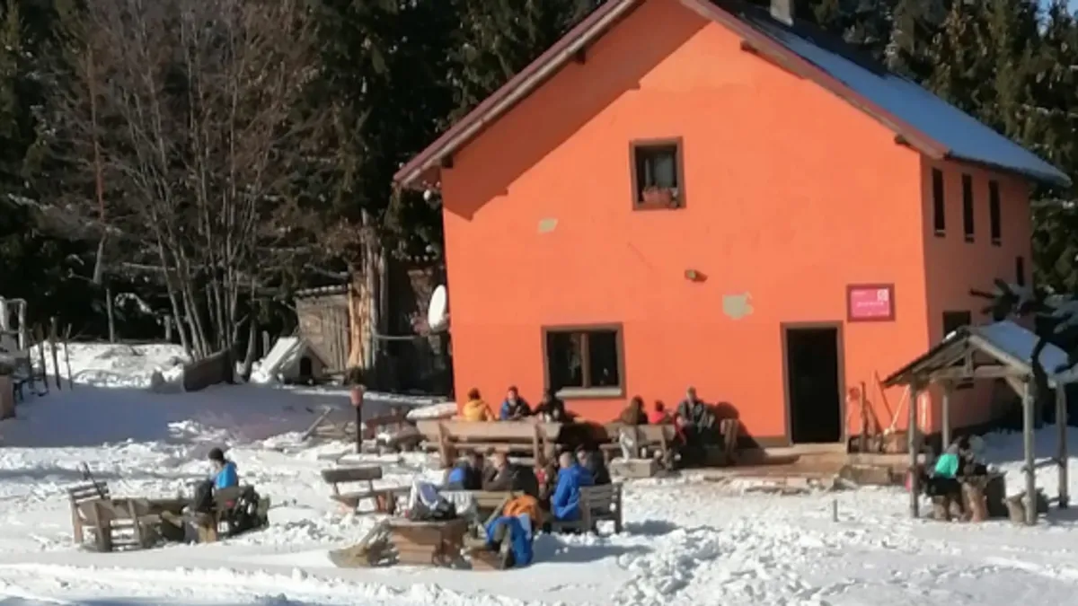 Planinarski dom na Bukoviku izgorio: Nastala ogromna šteta, prijatelji nude pomoć i planiraju obnovu