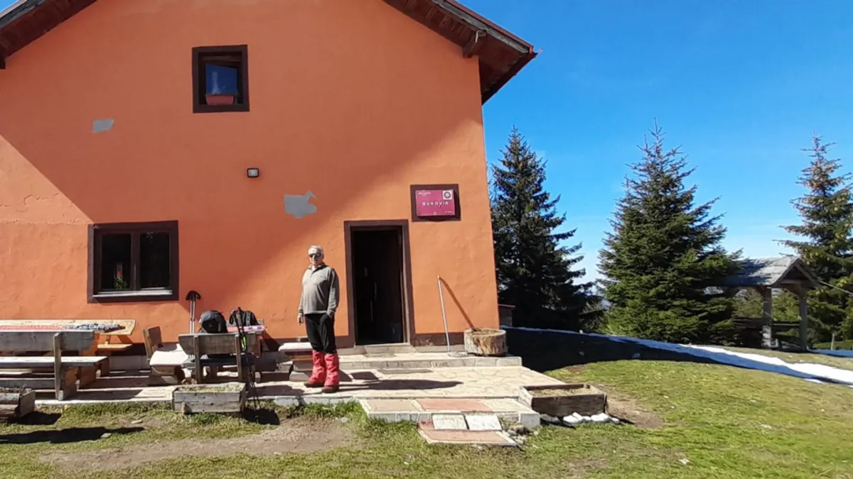 Vatrogasci su brzo izašli na teren i lokalizovali vatru te spriječili njeno dalje širenje