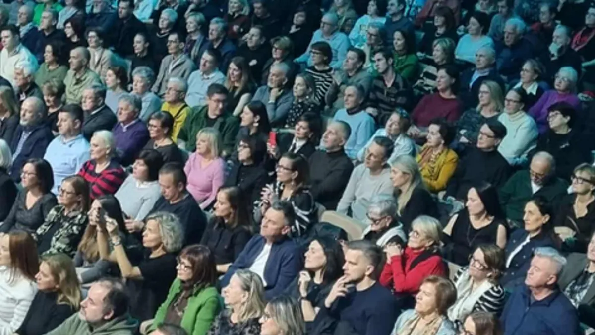 Više od 30 vrhunskih izvođača u glavnom bh. gradu zaduženi su za bezvremenske hitove 