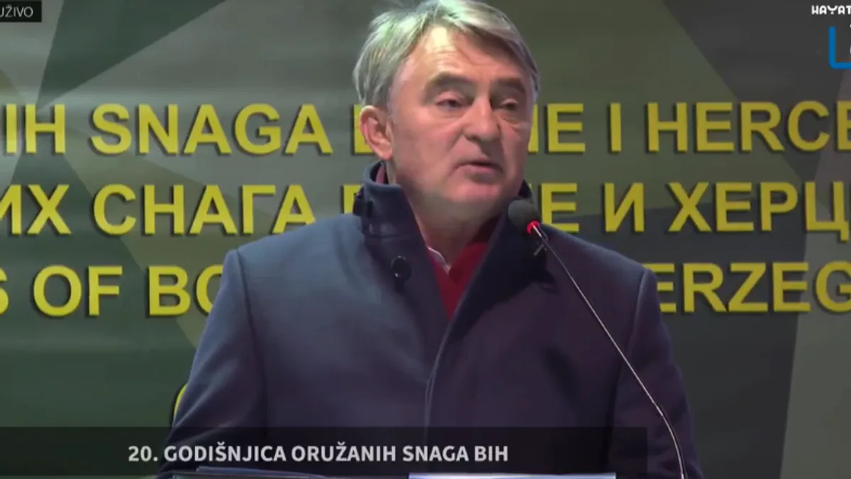 Na obilјežavanju 20. godišnjice Oružanih snaga Bosne i Hercegovine koja je upriličena u kasarni Rajlovac