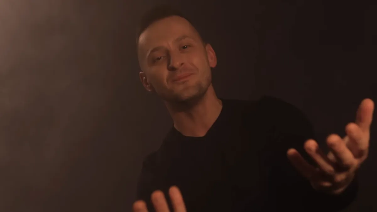 Nova pjesma Kenana Mačkovića: 'Ljubav je rođena' – emotivna priča o odlukama koje vodi srce