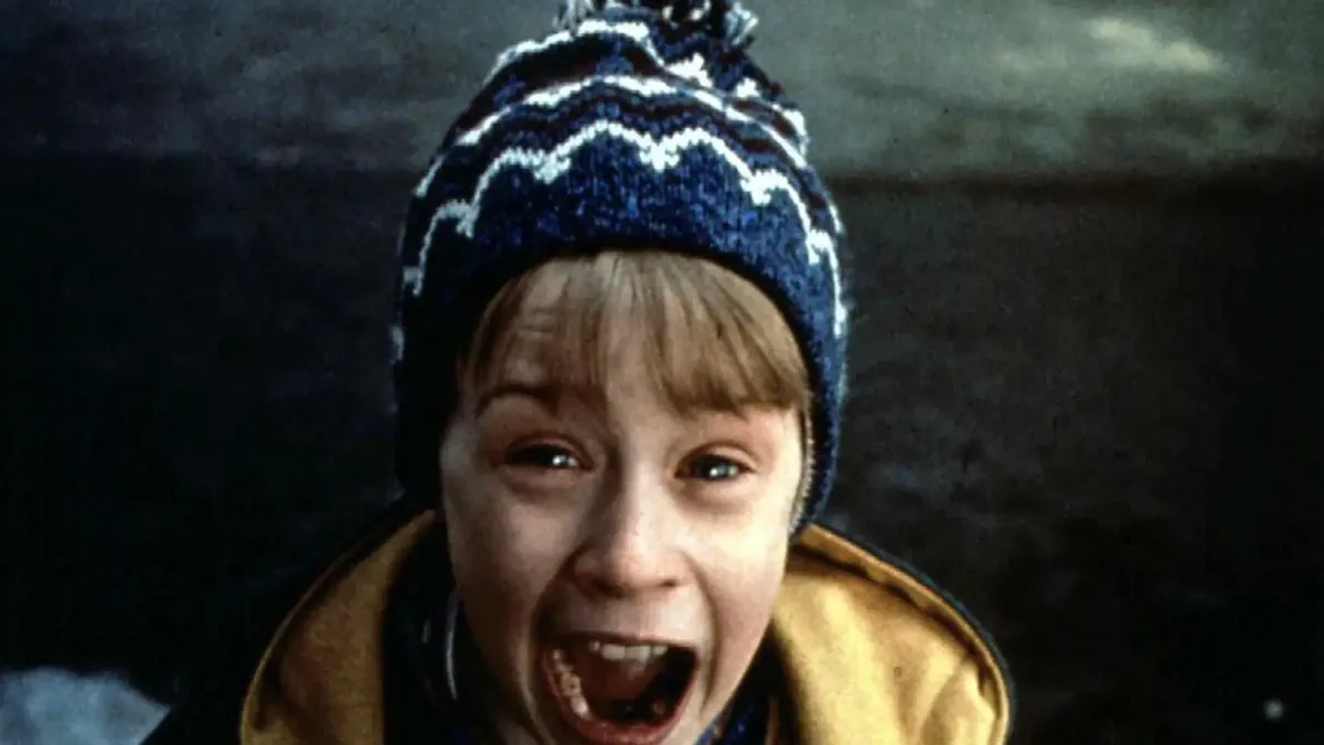 Kada bismo birali najbožićniji film svih vremena, pobjedu bi vjerovatno odnio kultni "Sam u kući", bezvremenski klasik koji se gleda i 30 godina nakon prvog prikazivanja. 