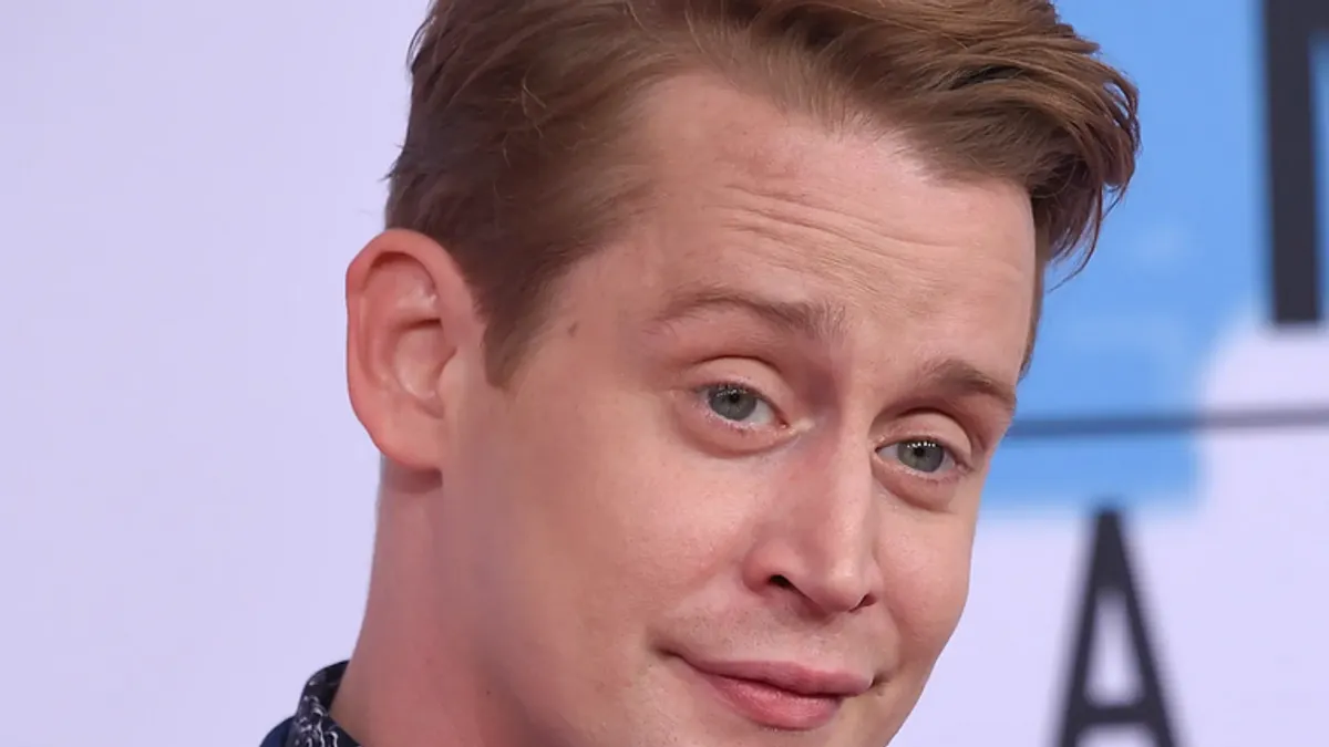 Kada bismo birali najbožićniji film svih vremena, pobjedu bi vjerovatno odnio kultni "Sam u kući", bezvremenski klasik koji se gleda i 30 godina nakon prvog prikazivanja. 