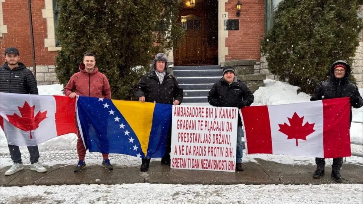 Kada je bosanskohercegovačka zajednica nabavila zastavu i uredno dostavila ambasadoru, 'gubi joj se svaki trag', naveli su