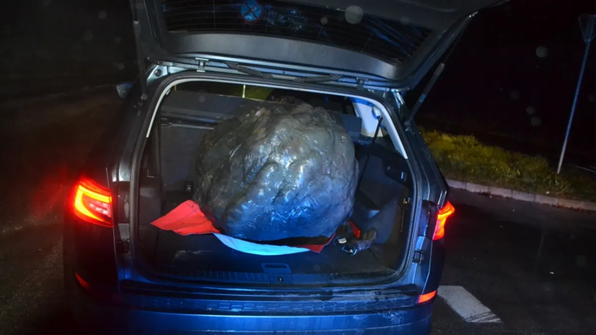 Automobil je imao dvije različite hrvatske registarske oznake, a za volanom je sjedio 49-godišnjak s područja Velenja