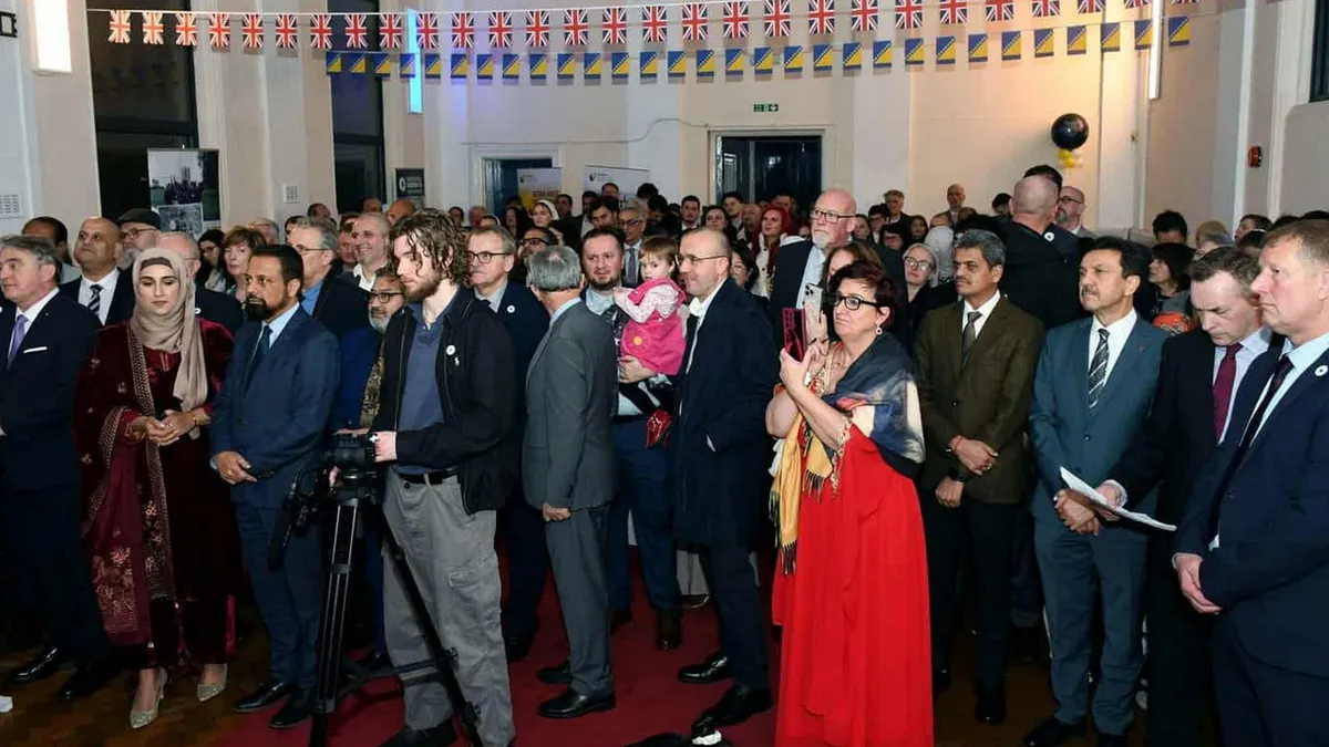 Komšić je posebno pohvalio rad BH UK Networka, organizacije koja je tokom tri decenije izrasla u jedan od najvažnijih stubova bosanskohercegovačke dijaspore u Velikoj Britaniji