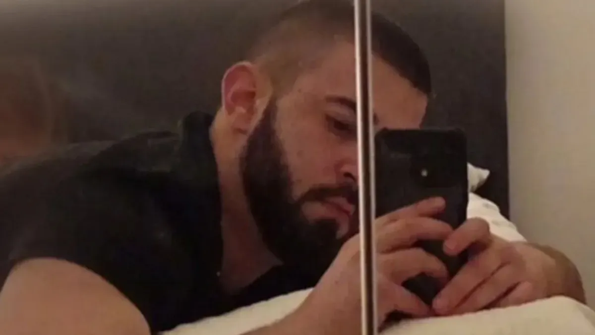 Uputio mu je ozbiljne prijetnje smrću te je oštetio inventar i parkiran automobil