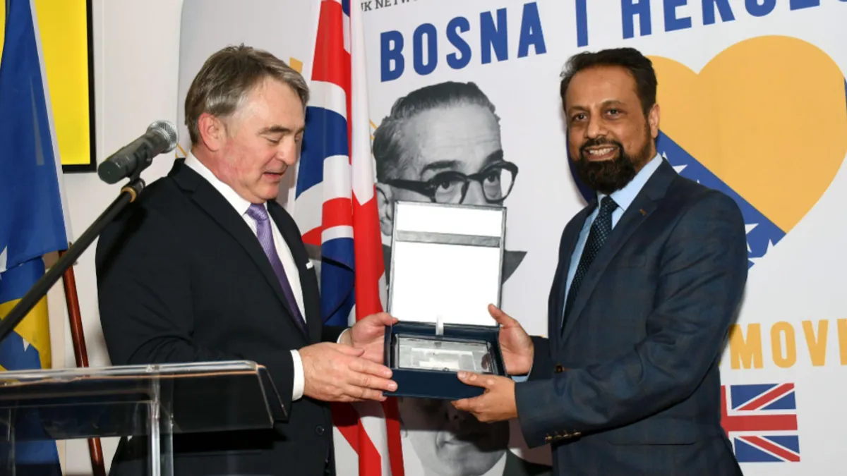 Njegov rad osigurao je da Dan sjećanja na Srebrenicu bude čvrsto ugrađen u nacionalni kalendar, štiteći sjećanje na žrtve i lekcije Srebrenice za buduće generacije.