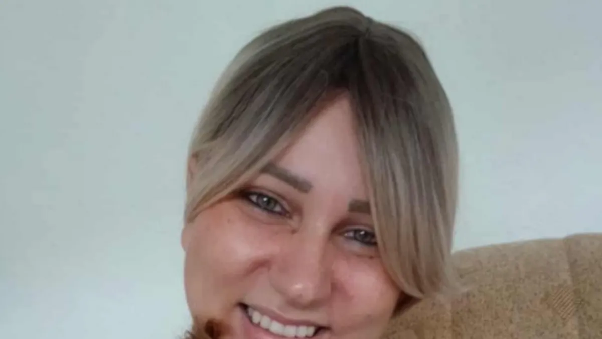 Srce Hanife Dubinović-Imširović iz mjesta Sjenine nakon borbe sa teškom bolešću nažalost je prestalo kucati. 