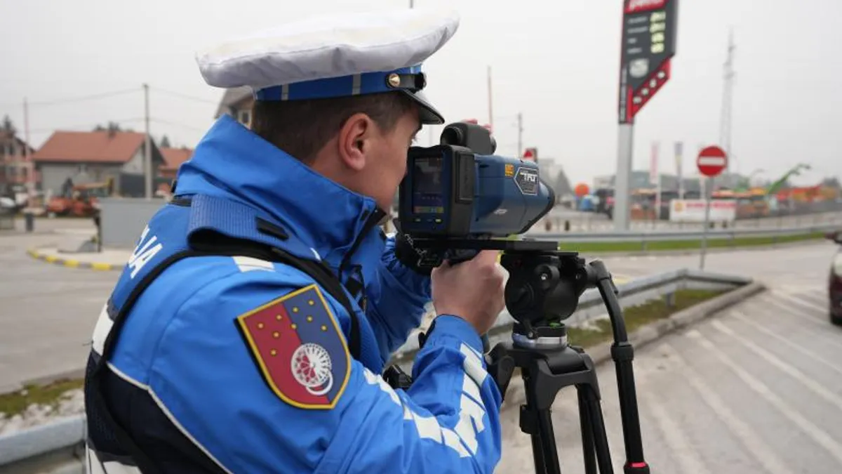 MUP KS ima deset novih radara: Mjere brzinu vozila na udaljenosti i do 1.200 metara