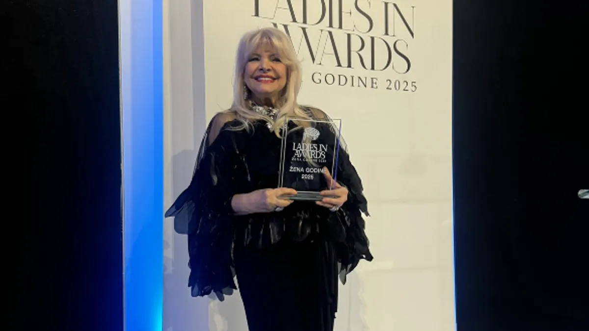 Projekat Dani žene, manifestacije koja je održana u Sarajevu, krunisan je večerašnjim Izborom za Ženu godine – Ladies In Awards. 