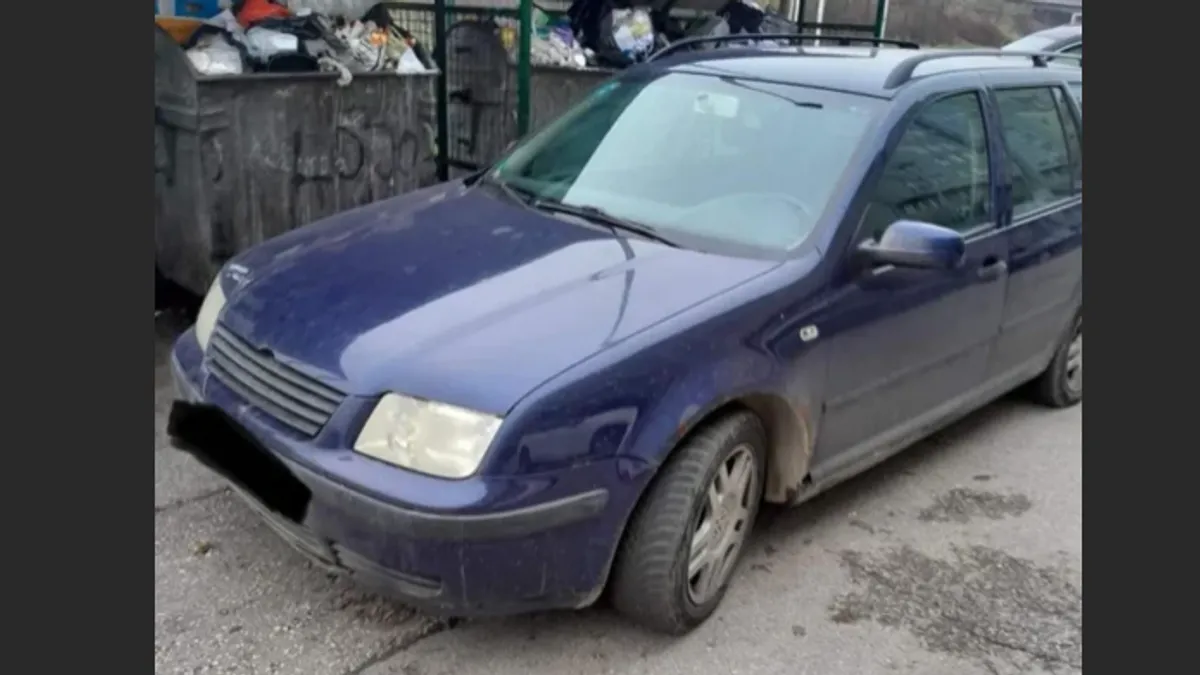 Širom Sarajeva nepropisno parkirana vozila: Rad i Pauk služba ih uklanjaju